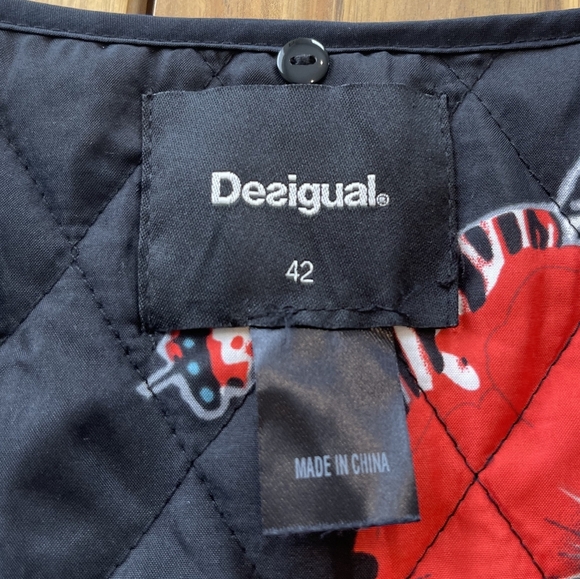 Desigual Womens Black Quilted Puffer Vest With Floral Lining Size 42 - Picture 4 of 4